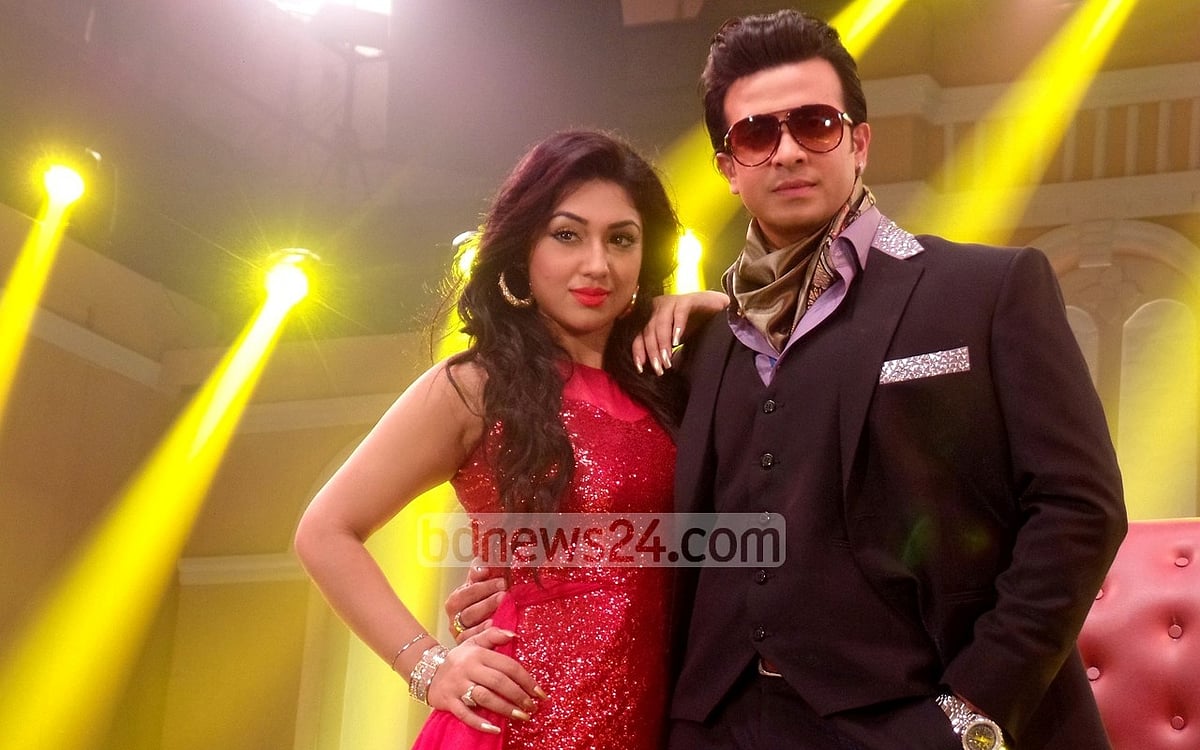 শাকিব খান ও অপু বিশ্বাসের জীবনের পথ এখন দুদিকে ফাইল ছবি