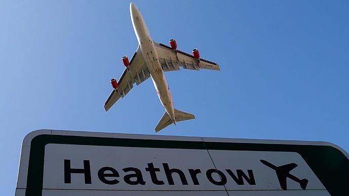 What hurdles UK faces in Heathrow Airport expansion plan?