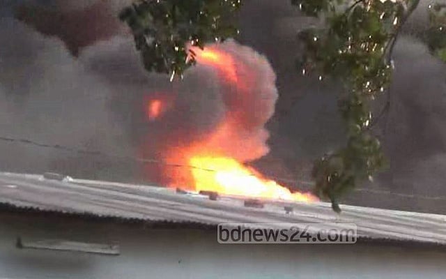 Fire at Ashulia gas lighter factory burn 20 workers
