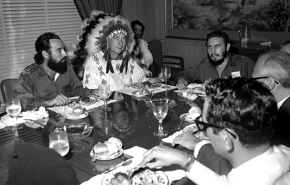 Fidel Castro (R) meets with Reverend W.A.Raifford (2nd-L), chief of the White Birds from the Creek Indians in Havana, July 16, 1959. Raifford gave Castro the name Spiheechie Meeko (Big Warrior Chief). Reuters 