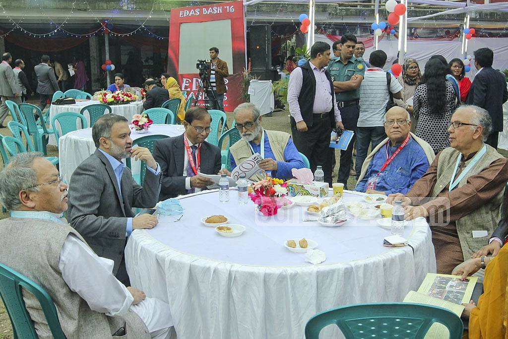 EDAS President Wazir Sattar (extreme left), General Secretary Toufique Imrose Khalidi (2nd left), poet Mohammad Nurul Huda (3rd right), Finance Minister AMA Muhith (2nd right),theatre activist Ramendu Majumder (extreme right) at the table. EDAS President Wazir Sattar (extreme left), General Secretary Toufique Imrose Khalidi (2nd left), poet Mohammad Nurul Huda (3rd right), Finance Minister AMA Muhith (2nd right),theatre activist Ramendu Majumder (extreme right) at the table.