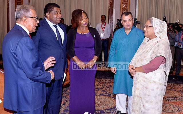 Saber Hossain Chowdhury introducing IPU members to President Md Abdul Hamid and Prime Minister Sheikh Hasina at the Bangabhaban. File Photo 