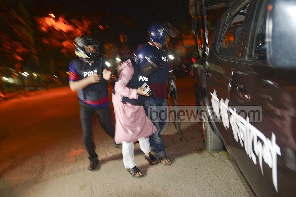 Banani Police OC Salahuddin was hit by a grenade when he tried to get near the restaurant. He succumbed to the splinter wounds in nearby United Hospital.    