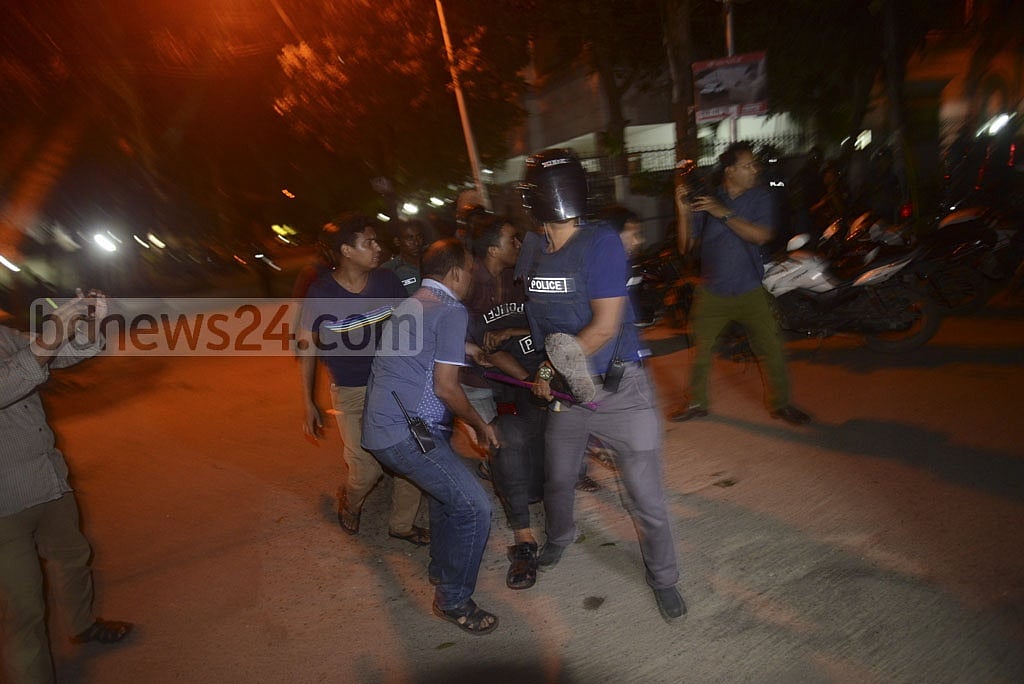 Detective Branch Assistant Commissioner Rabiul Islam also died from splinter wounds.  
