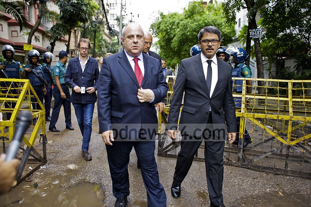 Italy's Deputy Foreign Minister Mario Giro visits Holey Artisan with his Bangladesh counterpart, Shahriar Alam, on Jul 5. 