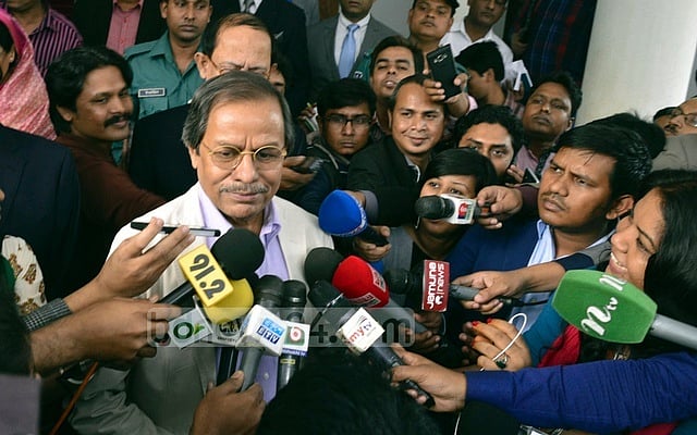 শিক্ষাবিদ অধ্যাপক মনজুরুল ইসলাম মনে করেন, গত কয়েক বছরে দেশে রক্ষণশীলতার প্রভাব বাড়ছে 