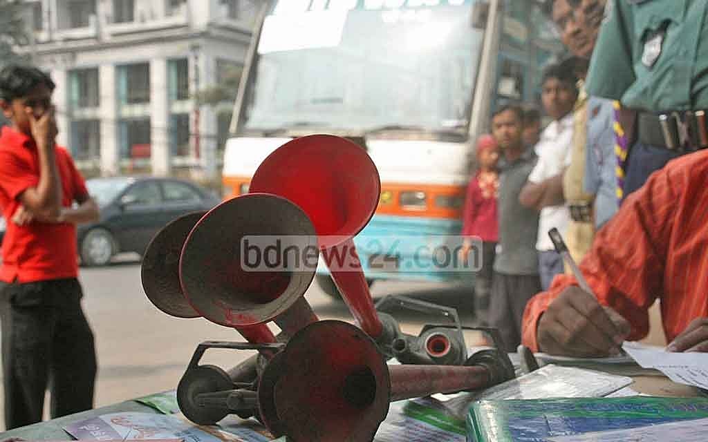 হাইড্রলিক হর্ন নিষিদ্ধ, তারপরও বেশিরভাগ গাড়িতে ব্যবহার করা হয় উচ্চ মাত্রার হর্ন 