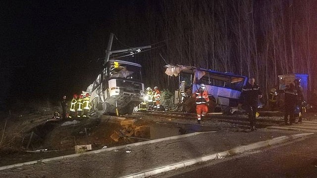 Four children killed after train, school bus collide in France
