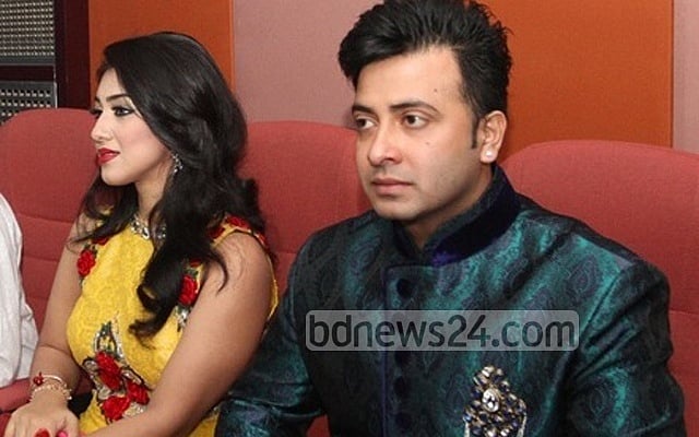 শাকিব খান ও অপু বিশ্বাস 