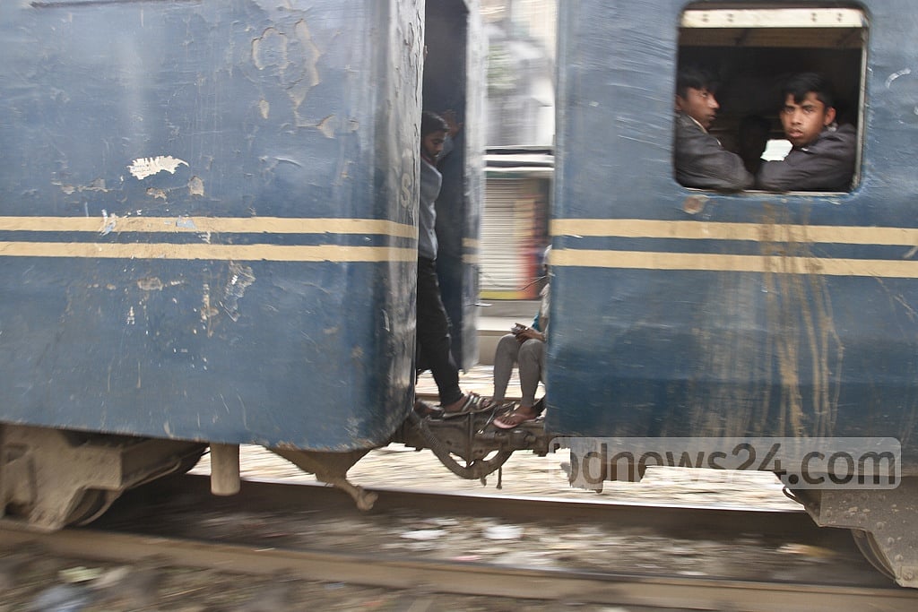 Train Trip Risk Risky train journeys