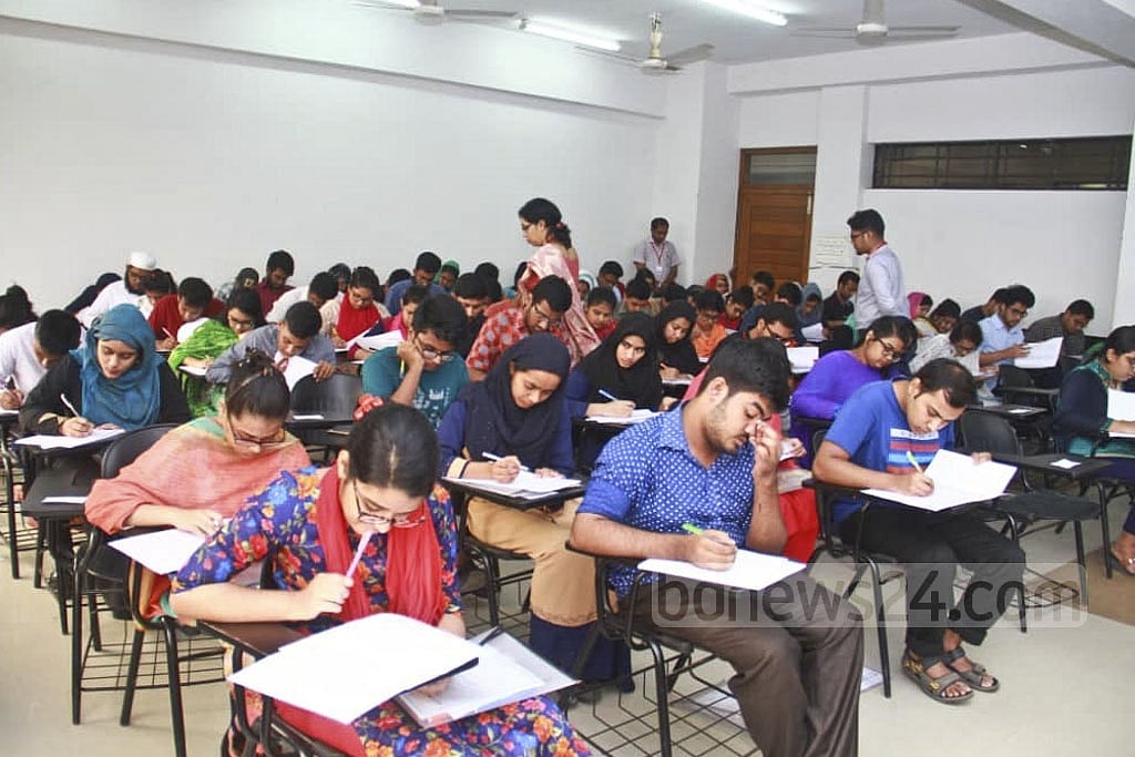 বেসরকারি মেডিকেলে ভর্তির ফি ৩ লাখ টাকা বেড়েছে