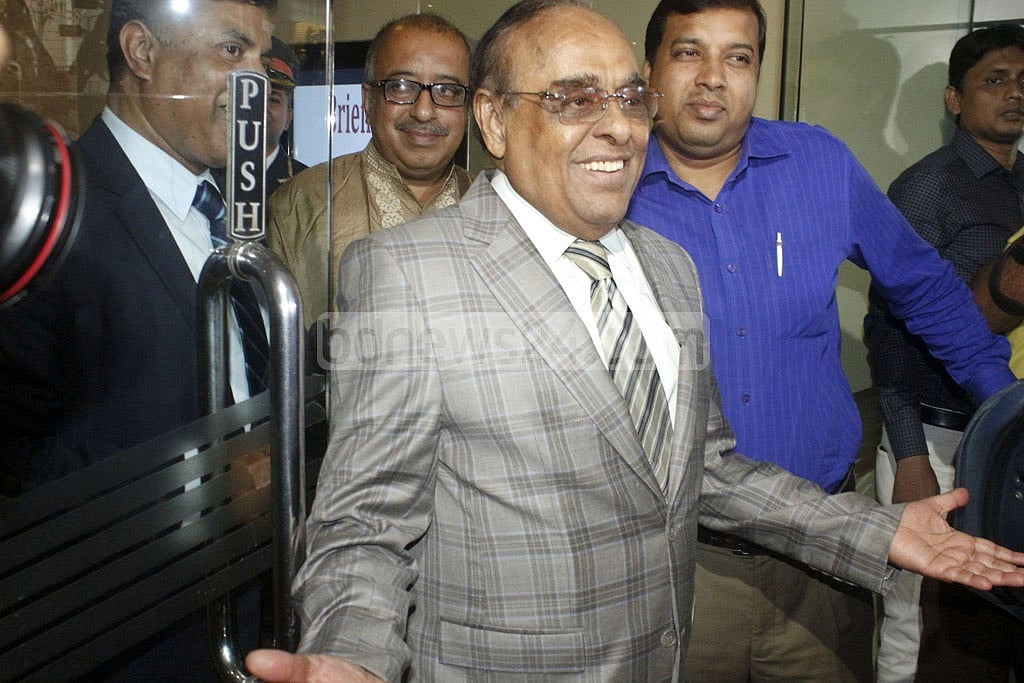 Mainul Hosein had famously described the 2007-8 caretaker administration as “a military government with a civilian façade” which he served as a cabinet member in charge of the information ministry for one year. File Photo 
