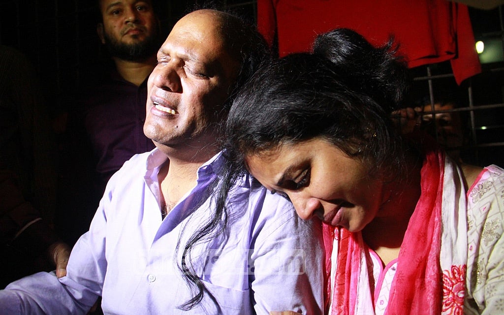 অরিত্রী অধিকারীর বাবা-মা। 