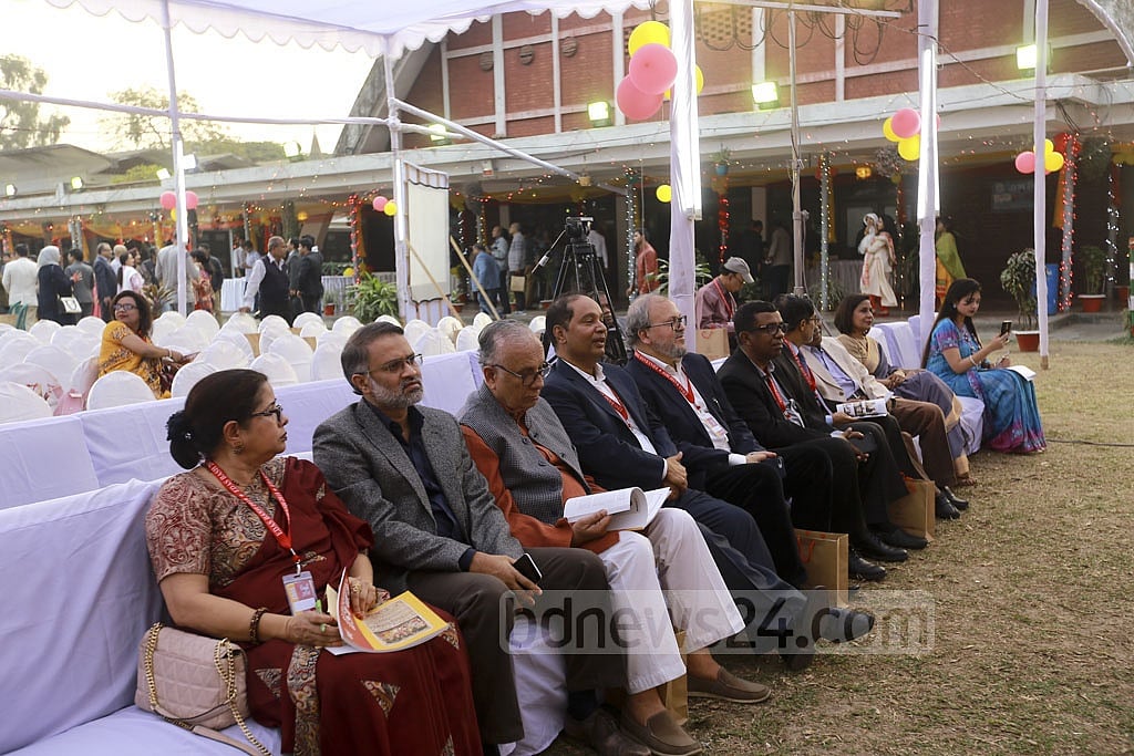 (From left to right) English Department Alumni Society President Rasheda K Choudhury, former general secretary Toufique Imrose Khalidi, theatre activist Ramendu Majumdar and former senior secretary to the government Hedayetullah Al Mamoon among others at the annual reunion of the former students of the Dhaka University on Friday. 