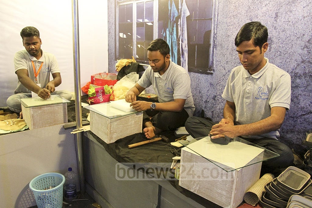 ছোট উদ্যোক্তাদের দের বিকাশের জন্য দরকার ঋণ, দরকার প্রযুক্তি ও দক্ষতার উন্নয়ন। 