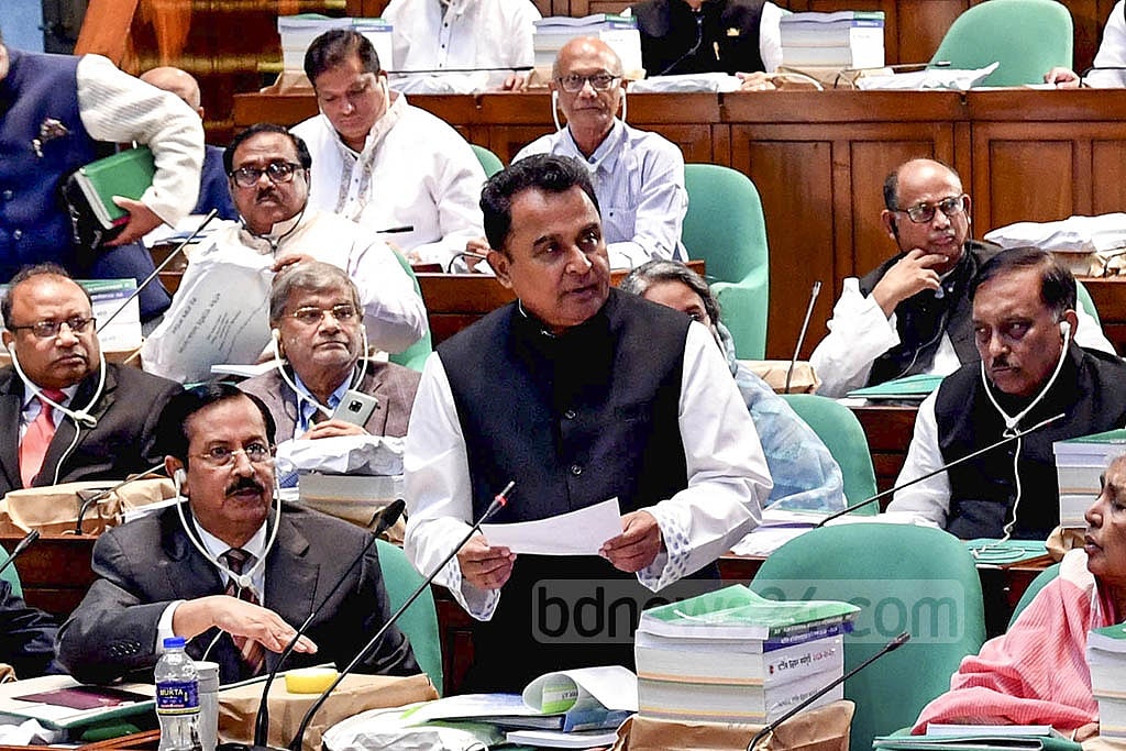 বেতন আর সুদেই চলে যাবে দেড় লাখ কোটি টাকা