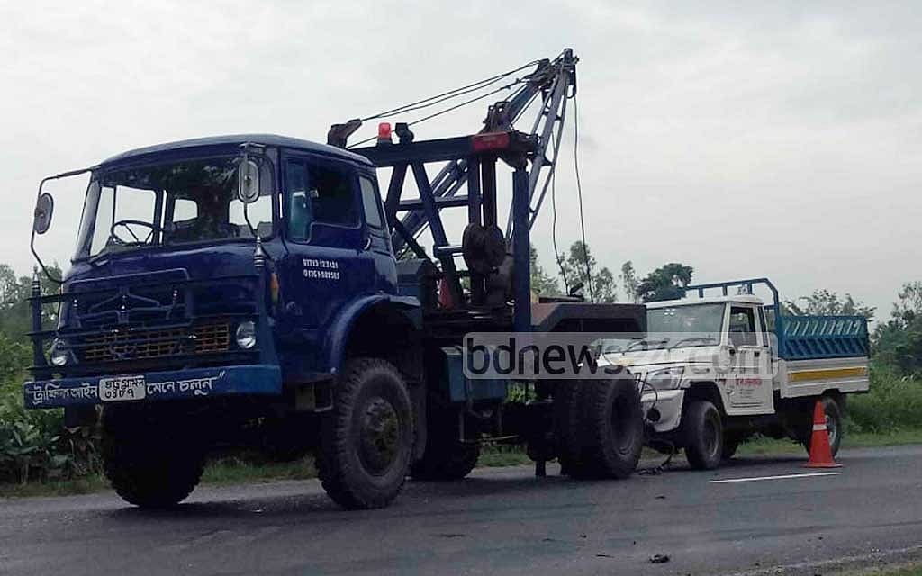 নাটোরে ট্রাকের ধাক্কায় ৩ পিকআপ আরোহী নিহত