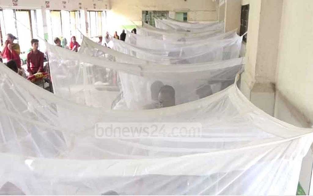 হাসপাতালে ডেঙ্গু রোগী। ফাইল ছবি