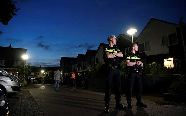Police secure the area after a shooting in the Dutch city of Dordrecht, Netherlands September 9, 2019. Reuters 