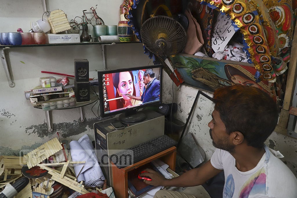 Hanif Pappu's rickshaw paintings