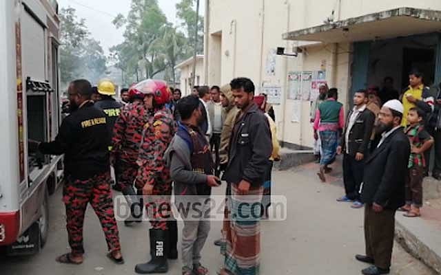 পাথরঘাটা ইউএনওর গাড়ির ধাক্কায় ২ বাইক আরোহী নিহত