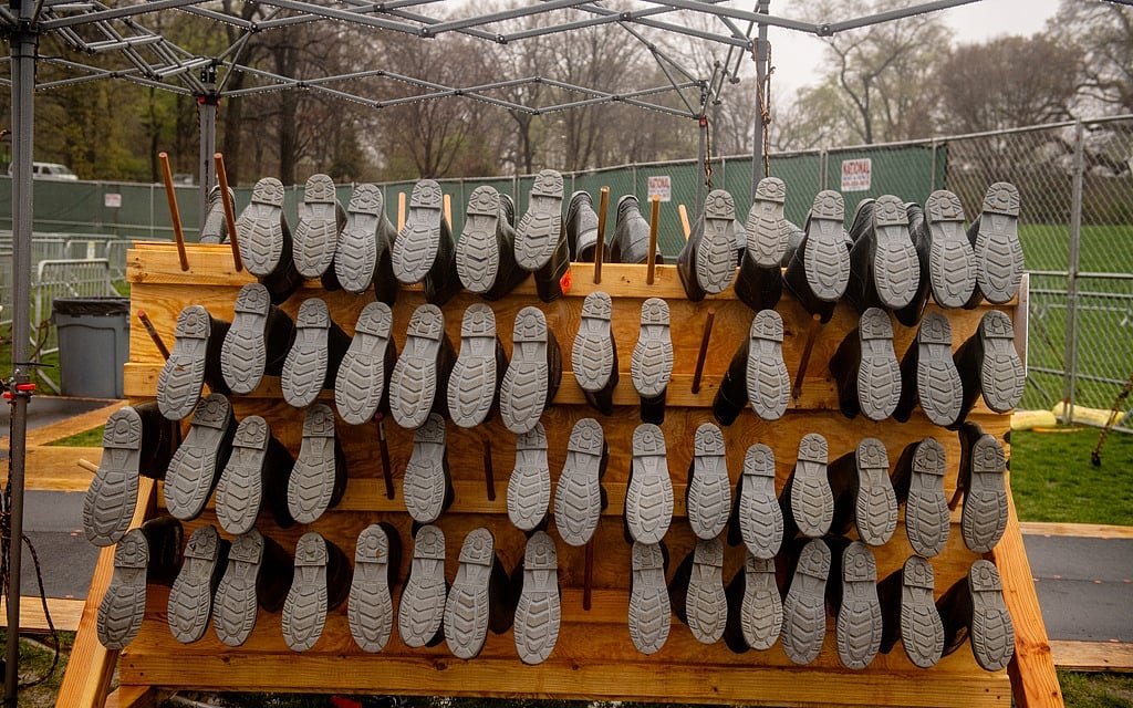 Treating coronavirus in a Central Park ‘hot zone’ of New York