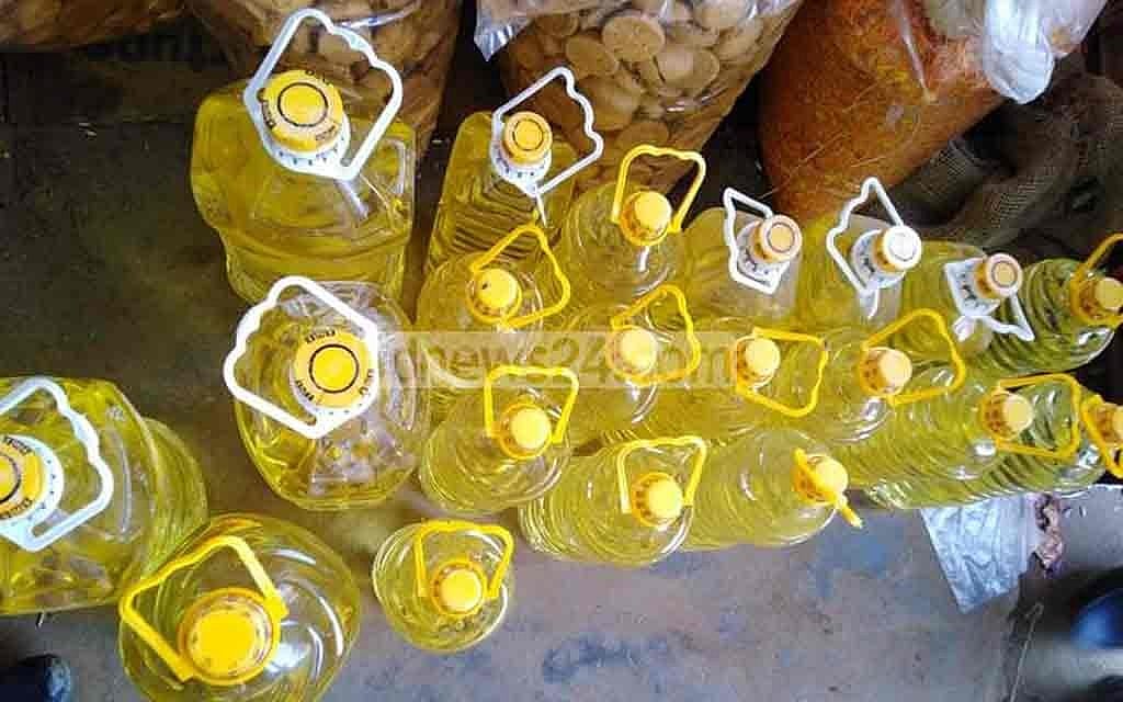 সয়াবিন তেলের দাম লিটারে কমল ১০ টাকা