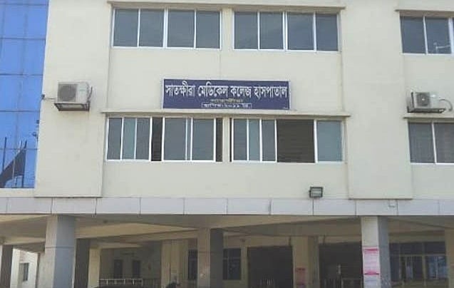 সাতক্ষীরায় গ্যাসের চুলার আগুনে দগ্ধ পরিবারের চারজন
