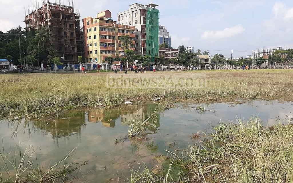 Chattogram College field, popularly known as Parade Ground, is also suffering from neglect. 