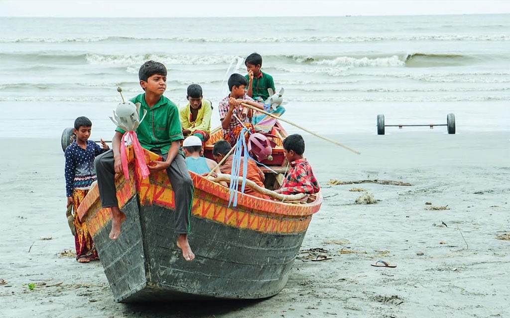 নোনাজলের কাব্য সিনেমার ‍দৃশ্য 