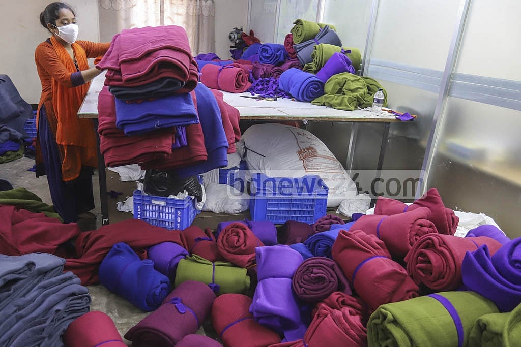 The foundation will distribute 7,000 blankets among the poor, helpless and disadvantaged people in the coastal and char areas, in collaboration with the Coast Guard and the Navy. Additionally, 10,000 socks will be handed out to children and teenagers in the char areas with the help of the Coast Guard. 