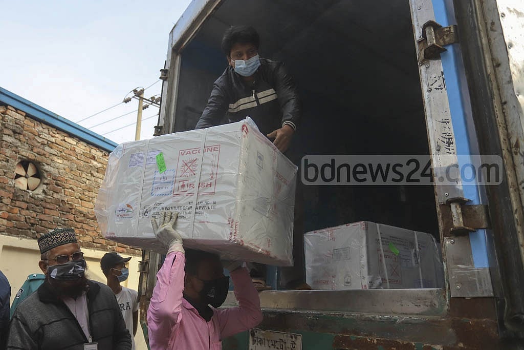 Jan 21, 2021: The eagerly-awaited COVID-19 vaccines arrived in Dhaka. India sent two million doses of the Oxford-AstraZeneca vaccines as a gift. The vaccine, called Covishield, was manufactured by the Serum Institute of India.Photo: Asif Mahmud Ove Jan 21, 2021: The eagerly-awaited COVID-19 vaccines arrived in Dhaka. India sent two million doses of the Oxford-AstraZeneca vaccines as a gift. The vaccine, called Covishield, was manufactured by the Serum Institute of India.Photo: Asif Mahmud Ove