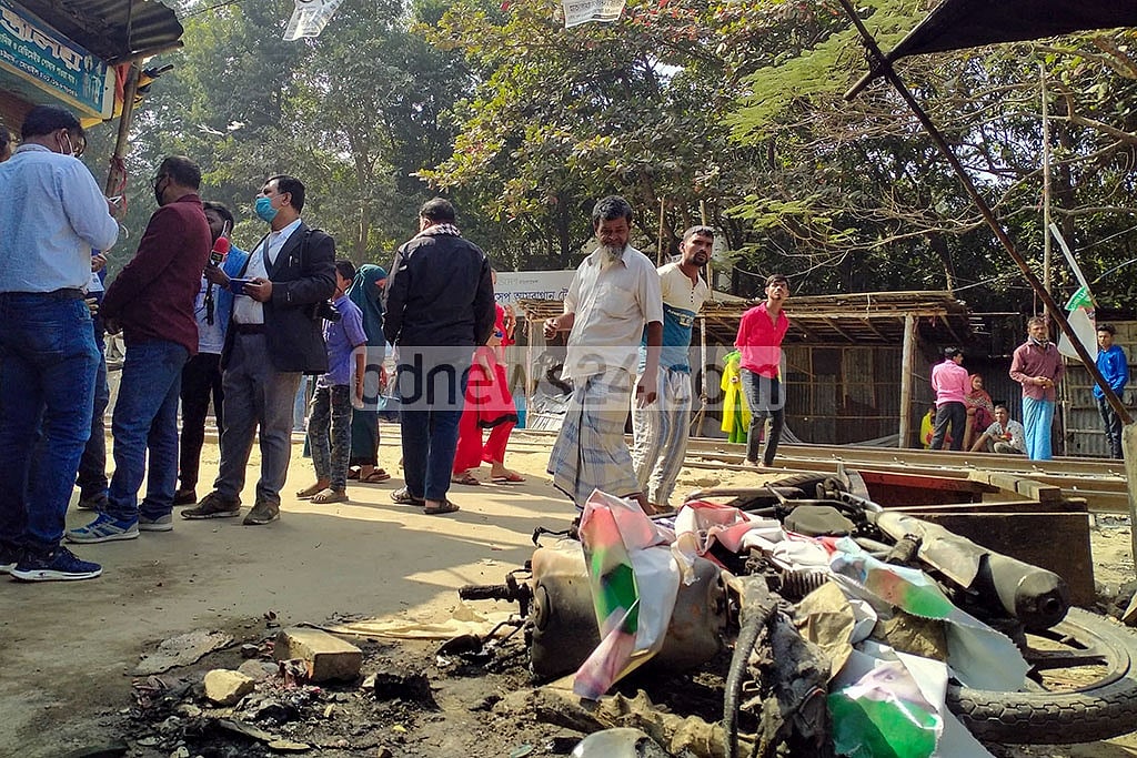 Jan 27, 2021: The Chattogram City Corporation elections took place amid the pandemic, marred by clashes and incidents of violence which left one person dead. Jan 27, 2021: The Chattogram City Corporation elections took place amid the pandemic, marred by clashes and incidents of violence which left one person dead.