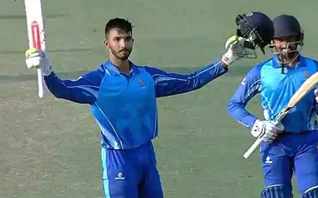 টানা চার সেঞ্চুরিতে সাঙ্গাকারা-পিটারসেনের পাশে পাডিক্কাল