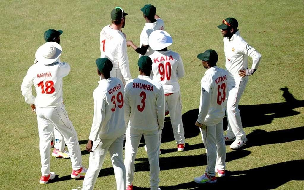 আন্তর্জাতিক ক্রিকেটে নিষিদ্ধ কাইয়ার বোলিং