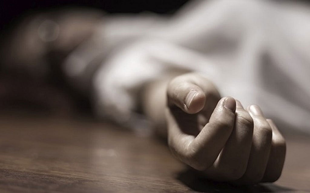 সাতক্ষীরায় শ্বশুরবাড়িতে গৃহবধূর ঝুলন্ত লাশ