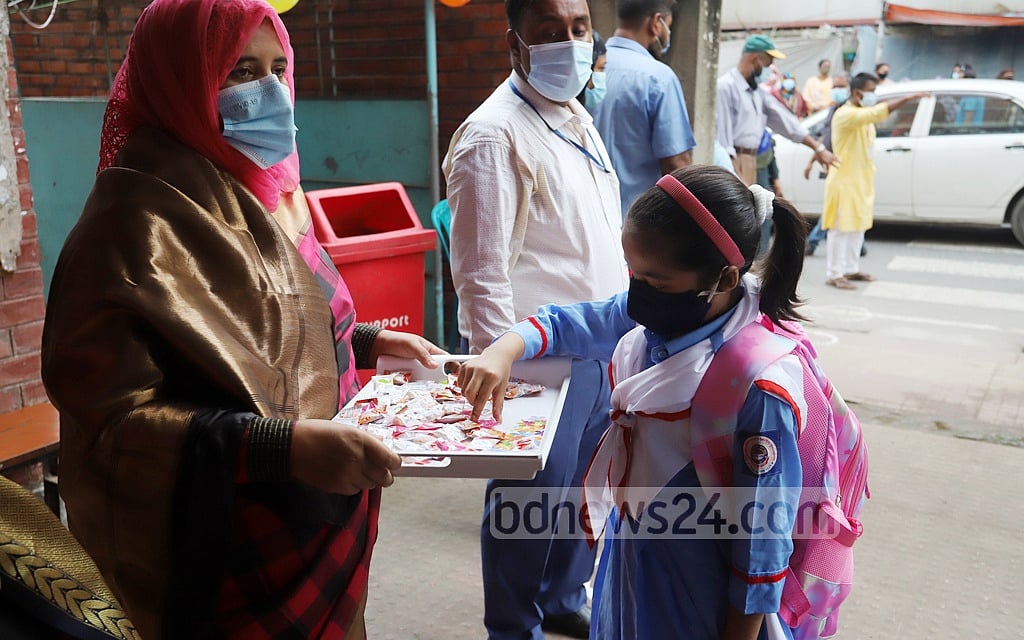 Sept 12, 2021: Bangladesh reopened schools and colleges 543 days after they were closed at the onset of the coronavirus pandemic, in what was the longest-ever break in education in the country. Photo: Asif Mahmud Ove Sept 12, 2021: Bangladesh reopened schools and colleges 543 days after they were closed at the onset of the coronavirus pandemic, in what was the longest-ever break in education in the country. Photo: Asif Mahmud Ove