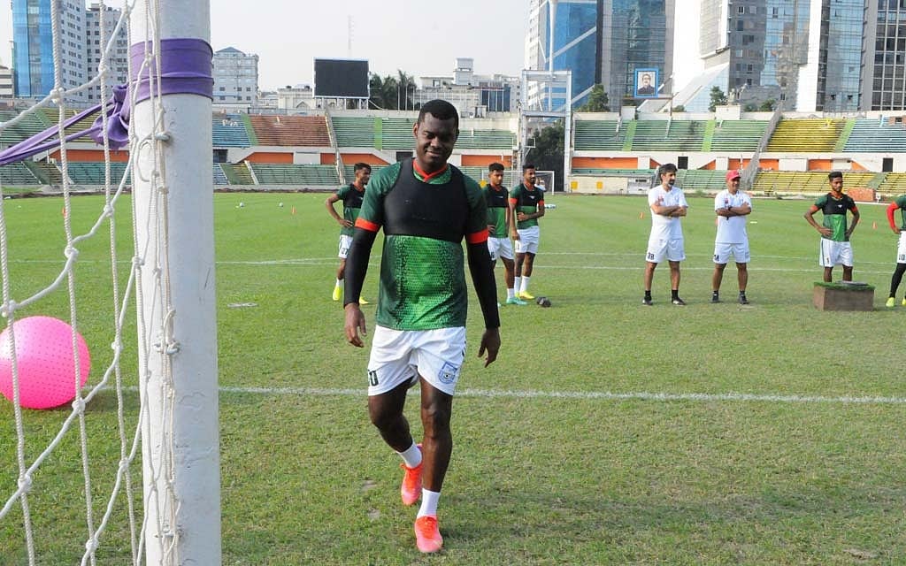 এলিটা কিংসেলের অভিষেক