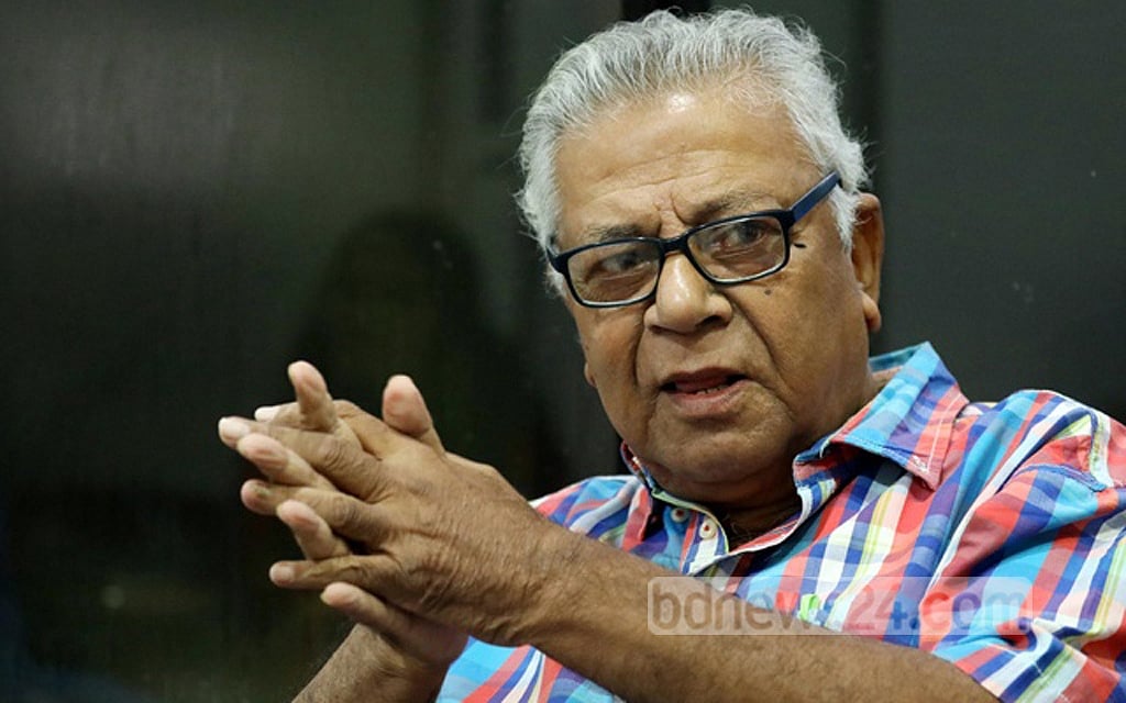 সমরেশ মজুমদার। 