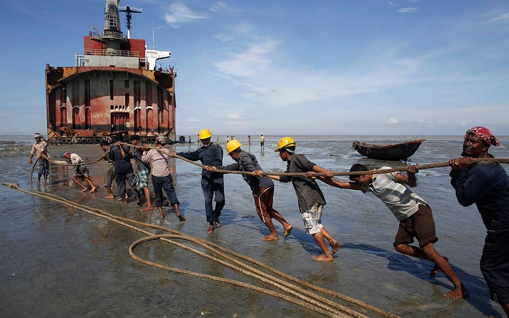 Bangladesh shipyards brace for recycling boom