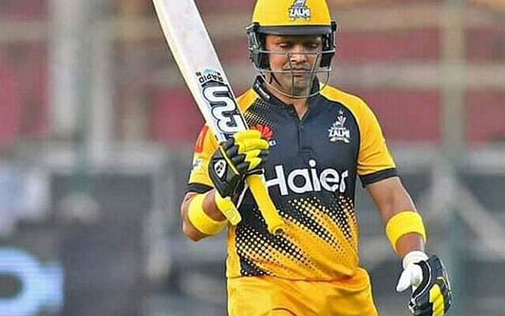 ‘অপমানিত’ আকমল খেলবেন না পেশাওয়ার জালমির হয়ে