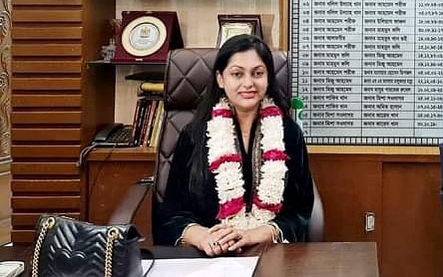 শিল্পী সমিতির সম্পাদকের চেয়ারে নিপুণ আক্তার ফাইল ছবি