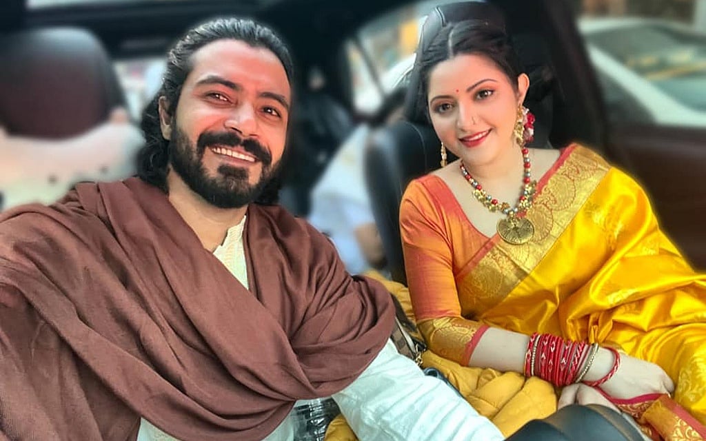 স্বামী রাজের সঙ্গে পরীমনি স্বামী রাজের সঙ্গে পরীমনি