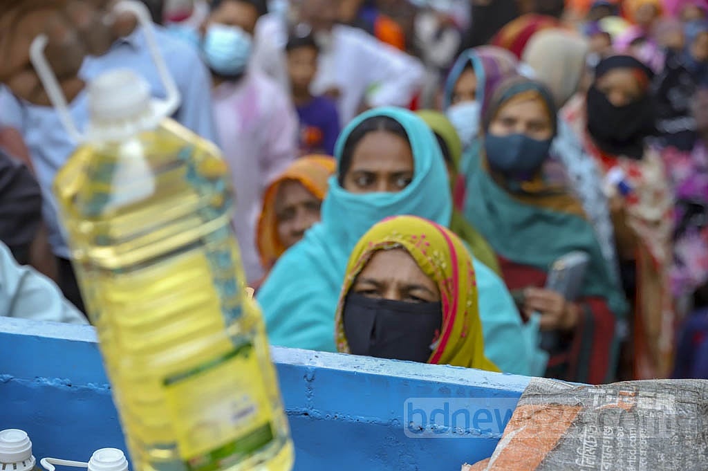 টিসিবির জন্য পৌনে ৪ কোটি লিটার সয়াবিন তেল কিনবে সরকার