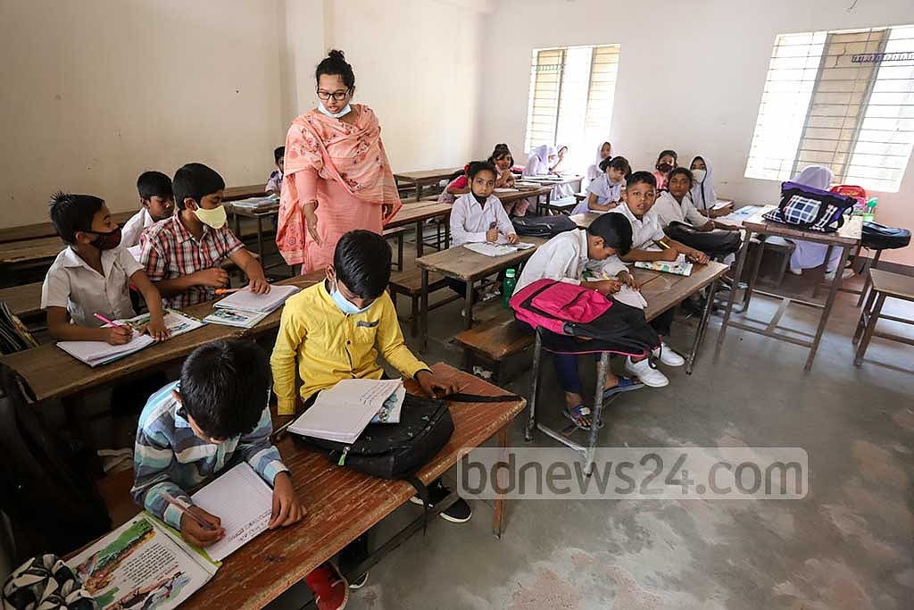 শিক্ষাপ্রতিষ্ঠানে স্বাস্থ্যবিধি মেনে চলার নির্দেশ মাউশির