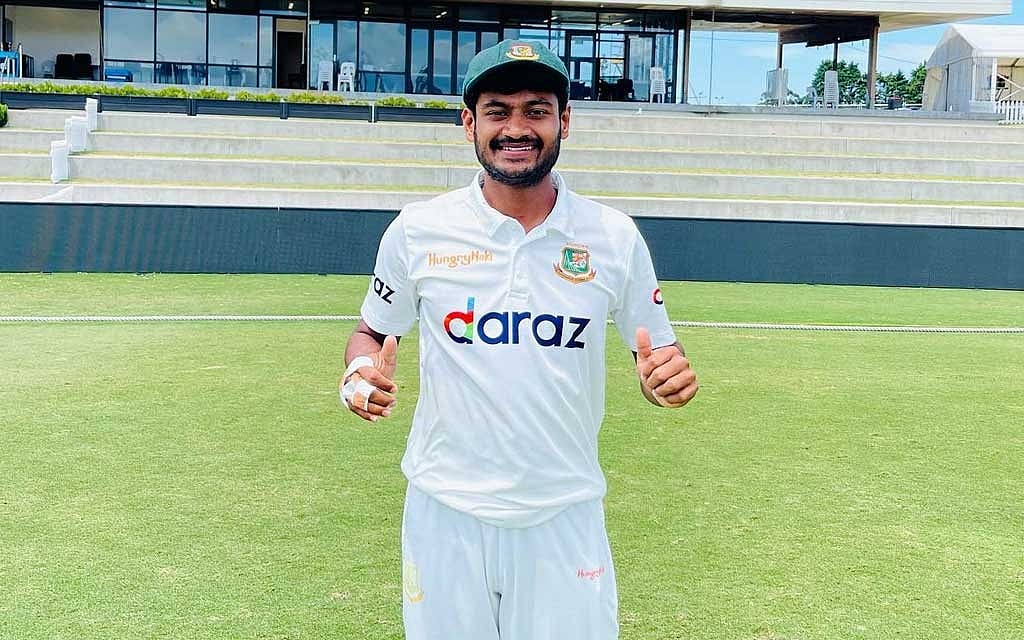 মাউন্ট মঙ্গানুই থেকে ডারবান: জয়ের আনন্দ-দেয়াল