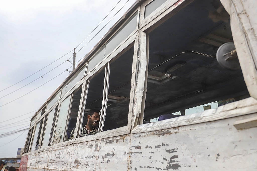 Dhaka buses in poor condition