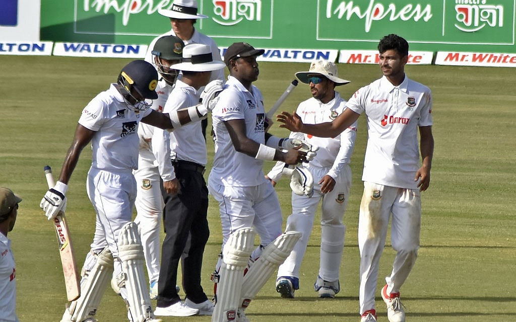 চট্টগ্রাম টেস্টের মাঝপথে ছিটকে গেলেন বিশ্ব, সুযোগ পেলেন রাজিথা