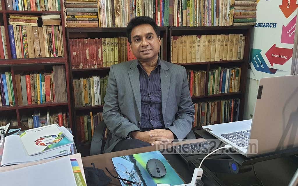সানেম এর নির্বাহী পরিচালক অধ্যাপক সেলিম রায়হান 