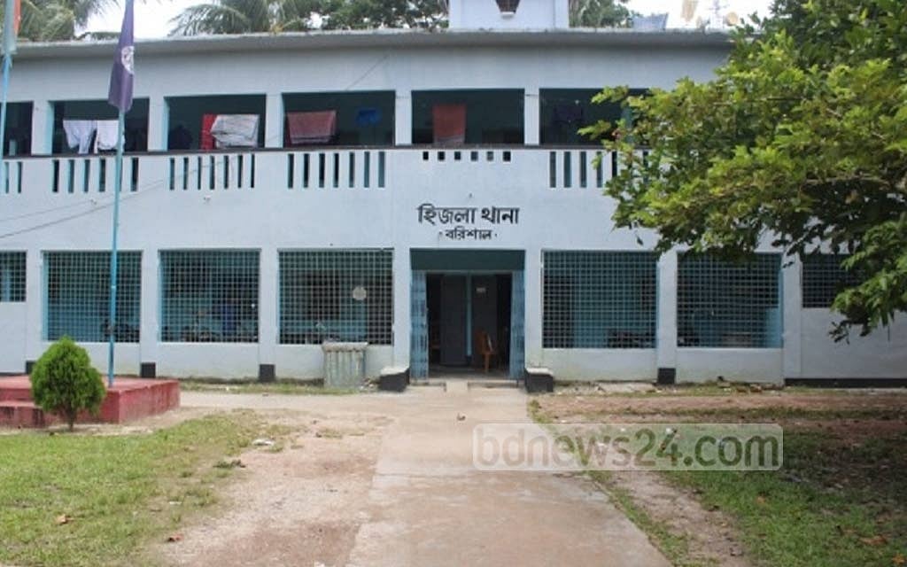 বরিশালে মেঘনায় ভাসছিল অজ্ঞাত তরুণীর লাশ